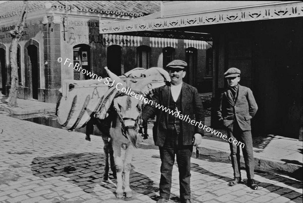 PEOPLE I HAVE SEEN ALBUM PAGE 16 WAY SIDE WORKERS   PEDDLING IN SUNNY SPAIN